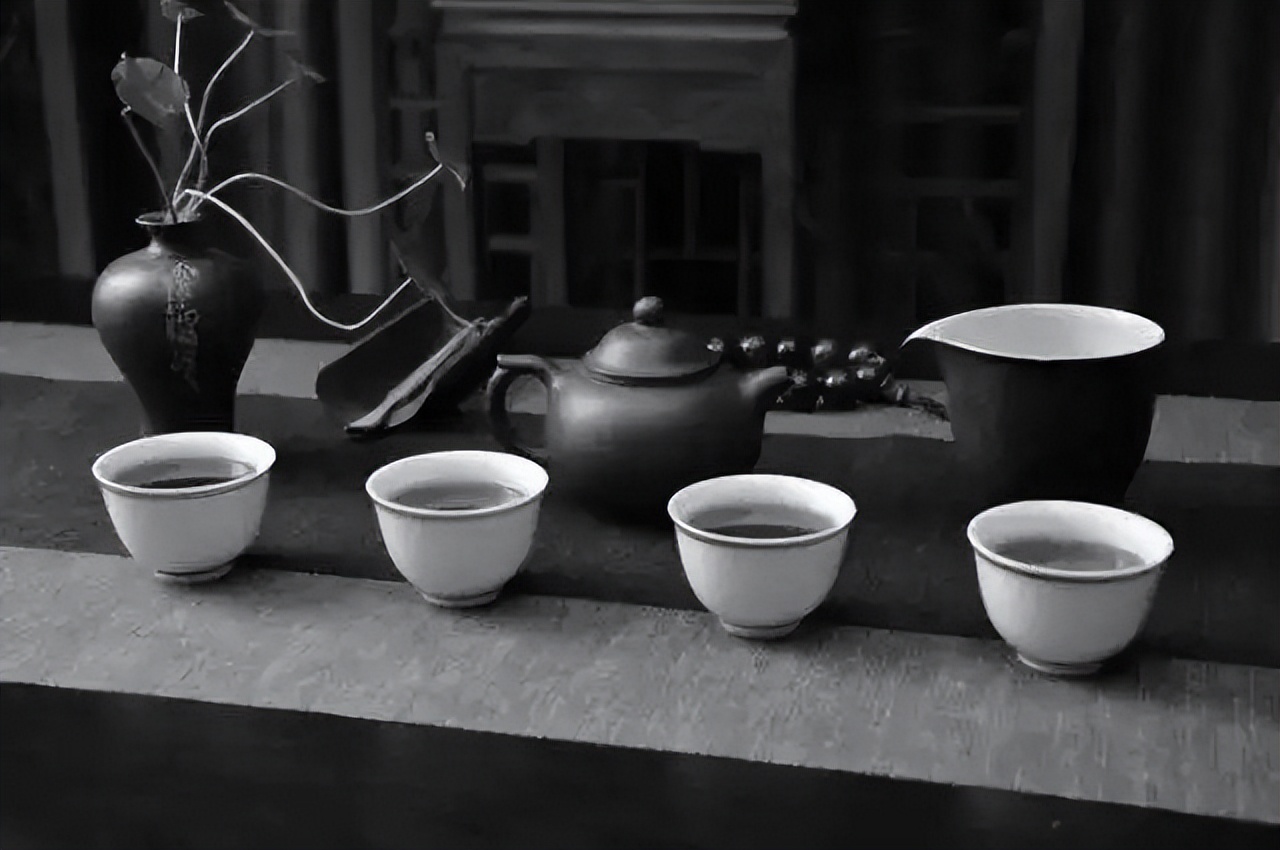 毛主席问*小平邓**：我死后中国会是什么样？他的回答令主席满意点头