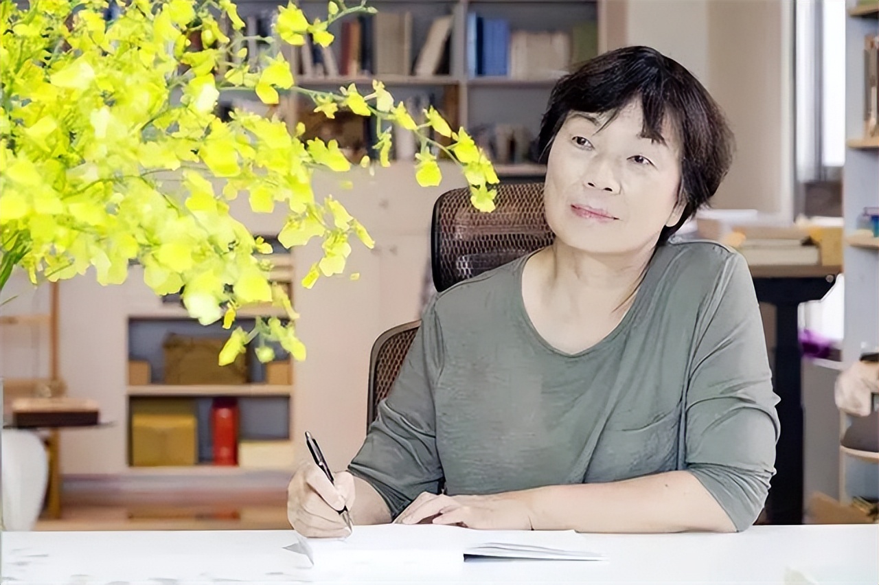 台湾作家龙应台:为港独暴徒洗地,选择性失明暴露了多少虚伪