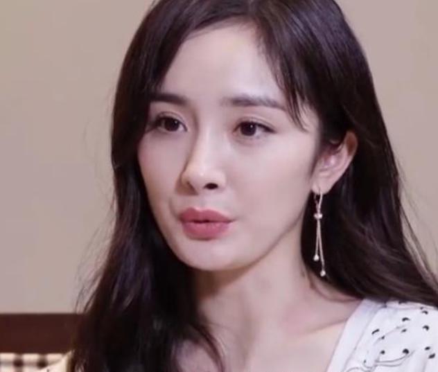 赵丽颖拍吻戏不雅的采访,杨幂和赵丽颖吻戏