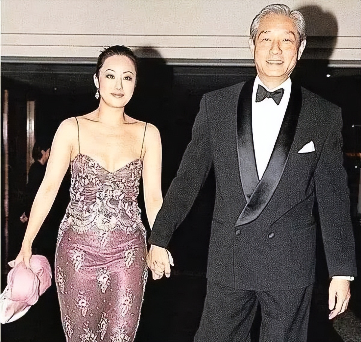 从富家千金到全家破产,从豪门千金到家破人亡