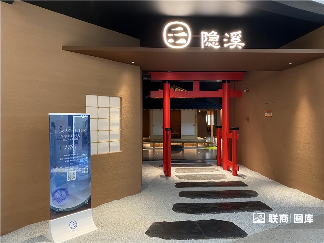 “鸽王”、潮玩街区…实探杭州近期新开的三个商场