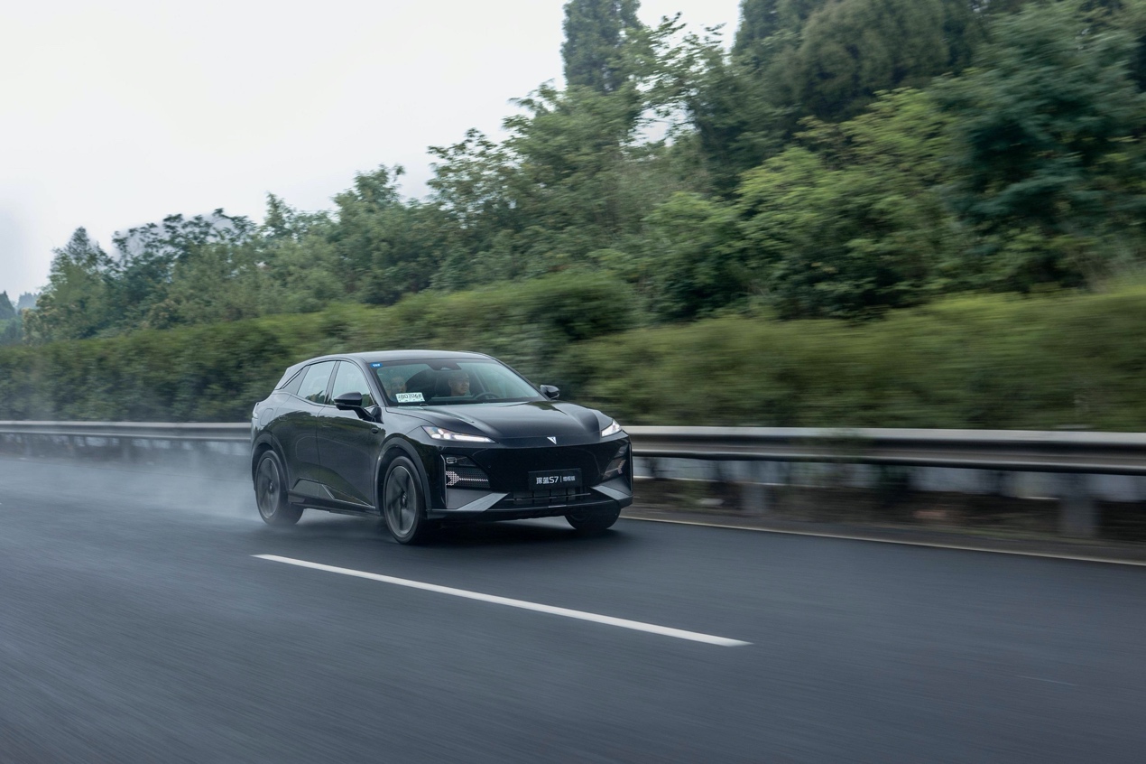 深蓝s7增程版200max23款和24款的区别,深蓝s7超级增程缺点