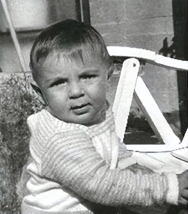 足坛明星小孩,足坛球星萌娃视频