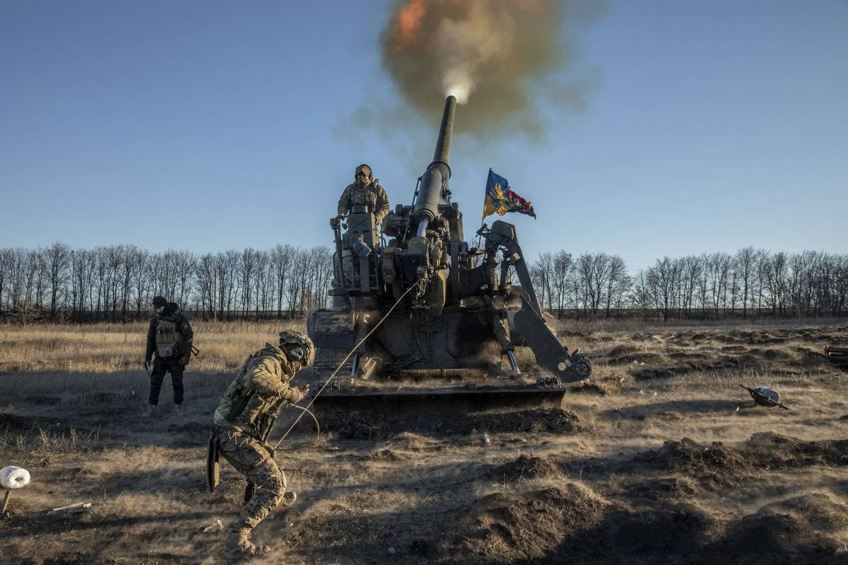 巴赫穆特之战俄乌谁的损失更大,乌军合围巴赫穆特