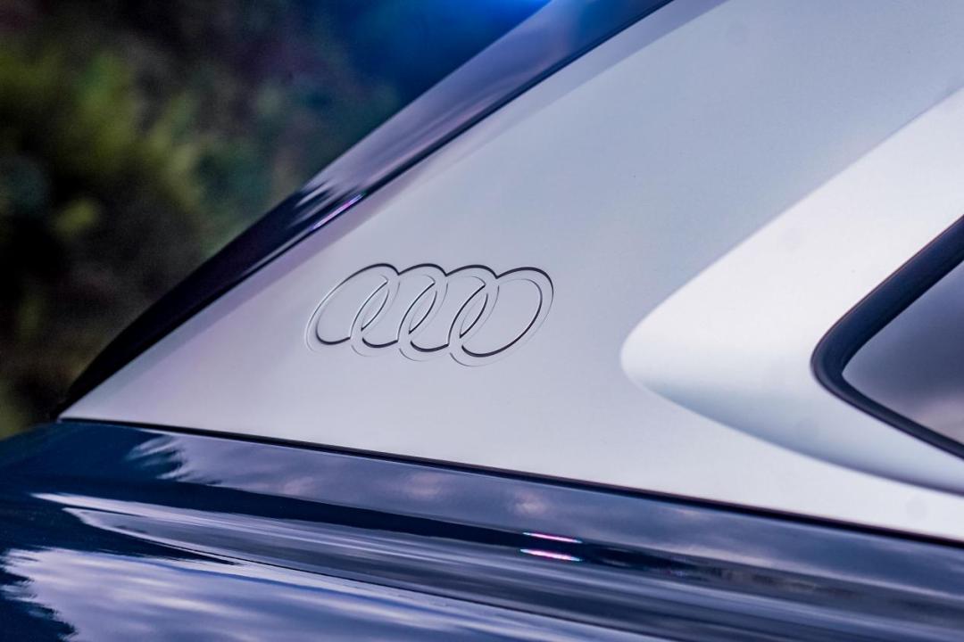 硬汉豪华全尺寸suv试驾上汽奥迪q6,全新奥迪q6试驾视频