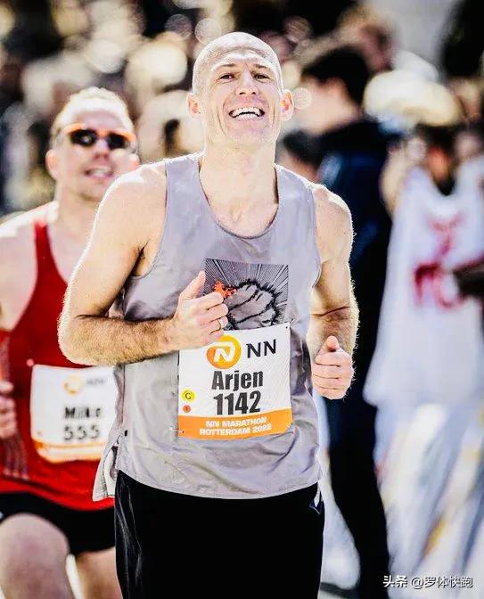 足坛牛人罗本视频,足球史50大巨星罗本