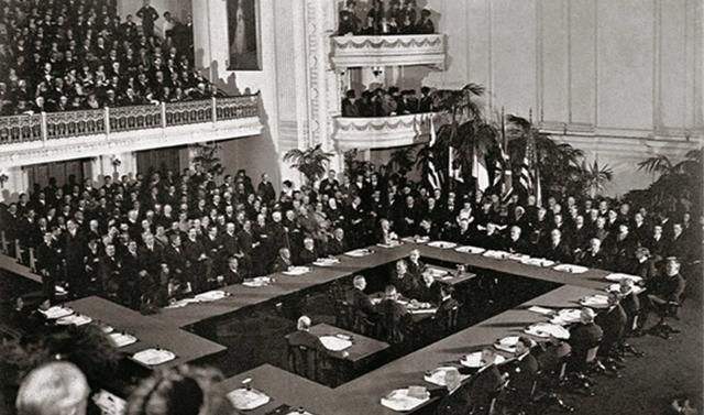 讲解历史事件五四运动的故事,历史五四运动知识归纳