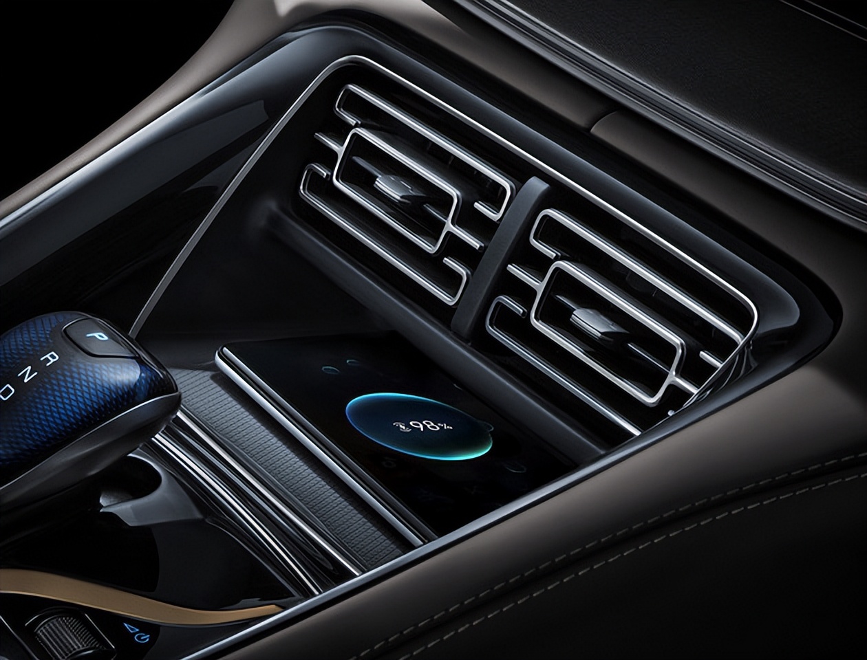 比亚迪护卫舰07款是筷子悬挂吗,比亚迪护卫舰07对标宋plusdmi