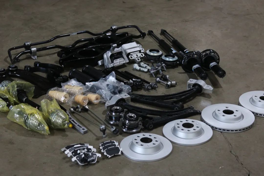 12年大众途观二手车翻新,大众途观外观塑料件翻新