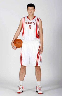 姚明在美国的人气有多高,姚明历史地位排行榜