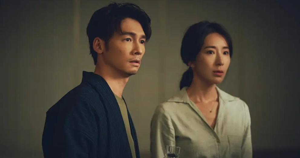 曾靠性感封神的她，又带着大尺度回归了