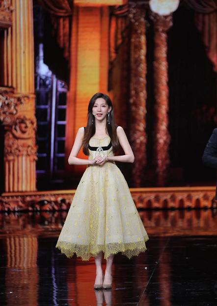 央视春晚主持人名单曝光,央视年轻主持人写真照