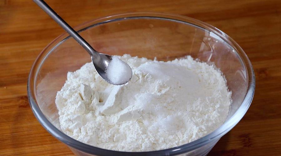 蒸包子馍是冷水蒸好或是开水蒸好,蒸包子冷水上锅蒸还是开水上锅蒸