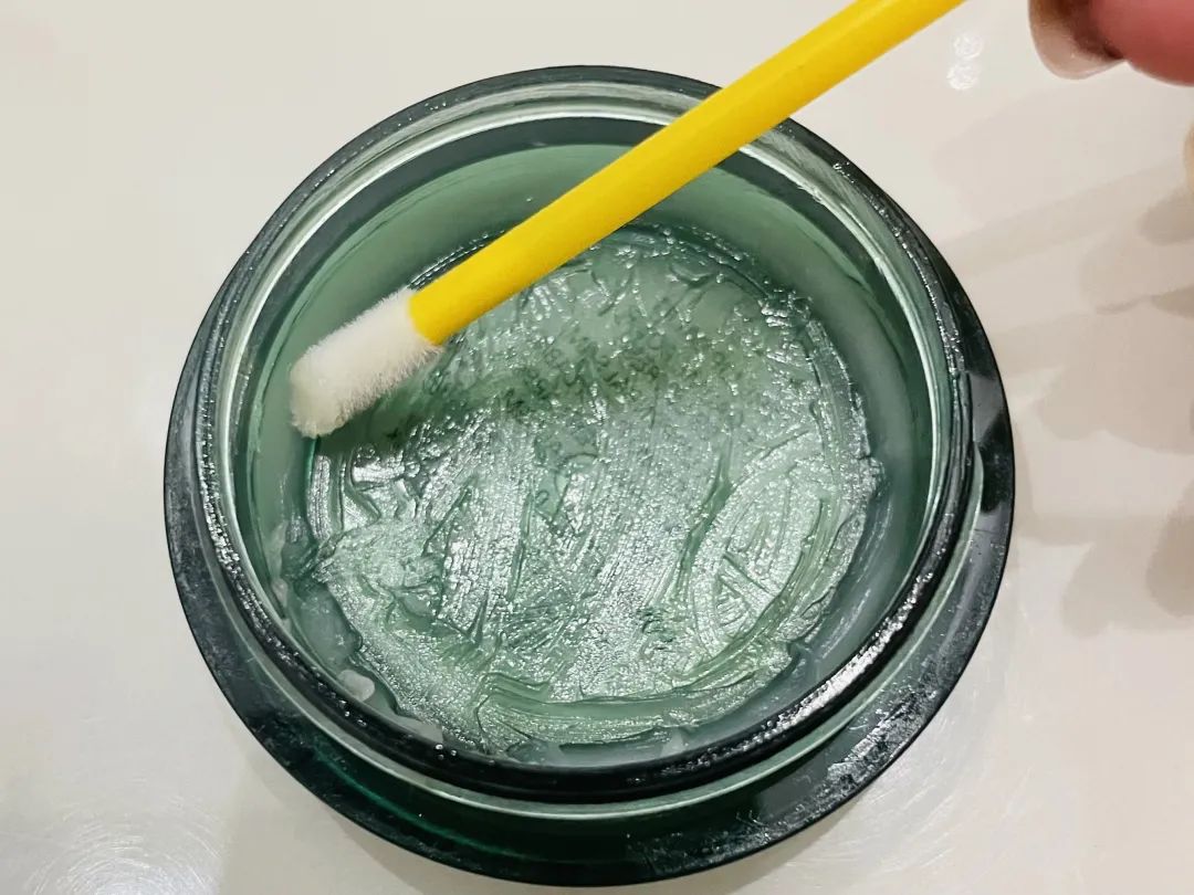 润唇膏越涂越干,润本唇膏越涂越干