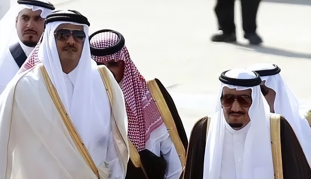 卡塔尔为什么花2200亿举办世界杯,卡塔尔世界杯花费2000亿值得吗