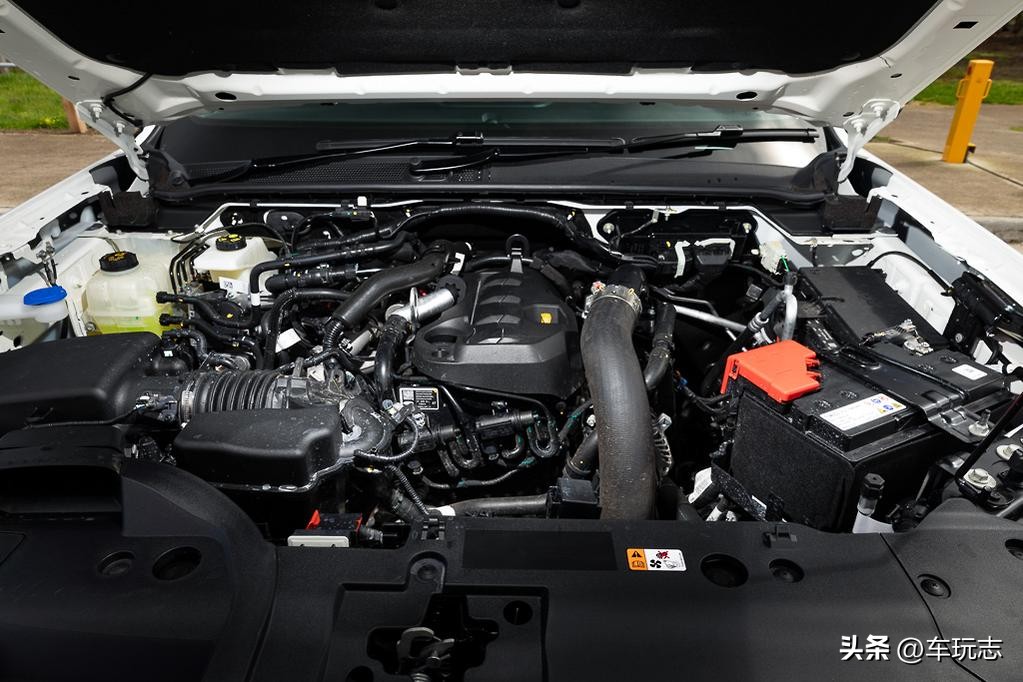 everest福特撼路者2023尺寸,福特全新撼路者海外试驾