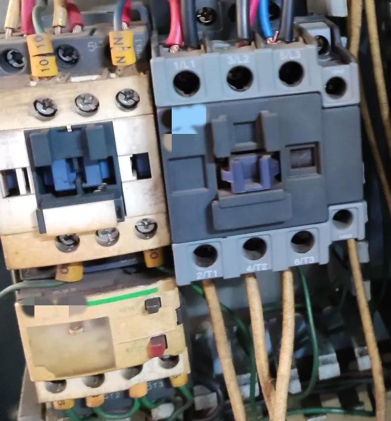 注塑机加热接触器不吸怎么回事,加热管交流接触器不吸合的原因