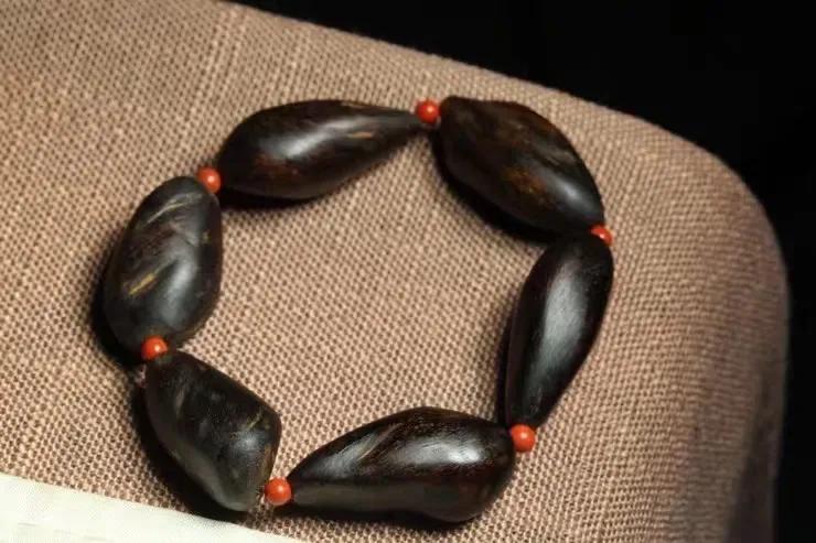 佩戴沉水沉香和普通沉香哪个好,佩戴沉香饰品对人体有什么好处