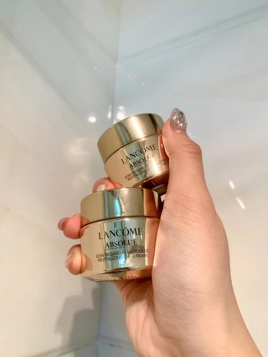 眼霜擦不擦的区别,眼霜擦跟不擦区别