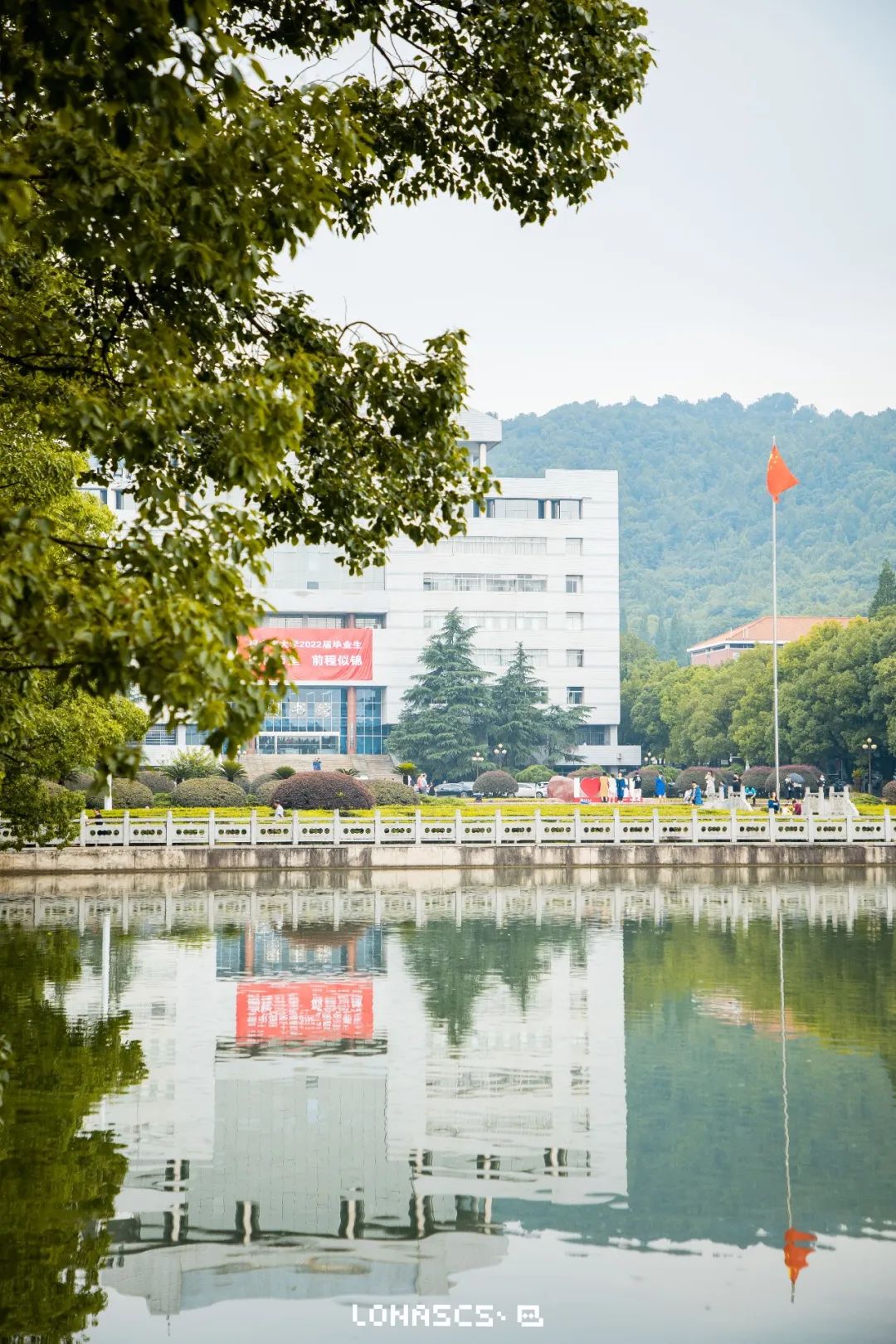 涓崡鍊煎緱鍘诲悧,涓崡璧板嚭鍥板浜嗗悧