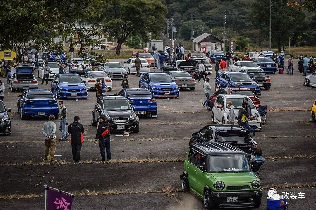 新款丰田威尔法改装,奶爸车改造老霸道