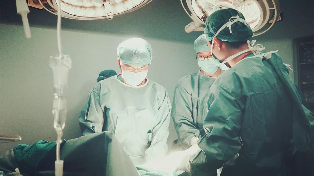 缓解腰肌劳损最有效的动作,缓解腰肌劳损最佳动作