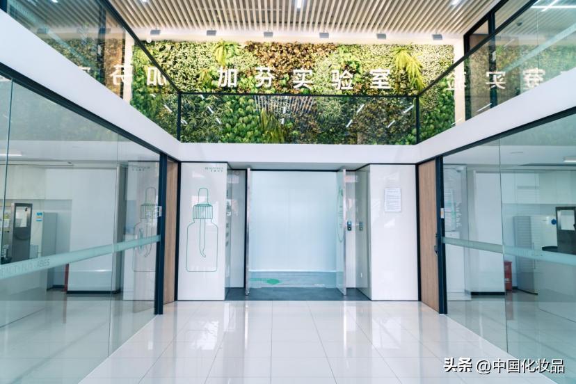 新动作新气象,新动作靓丽转身