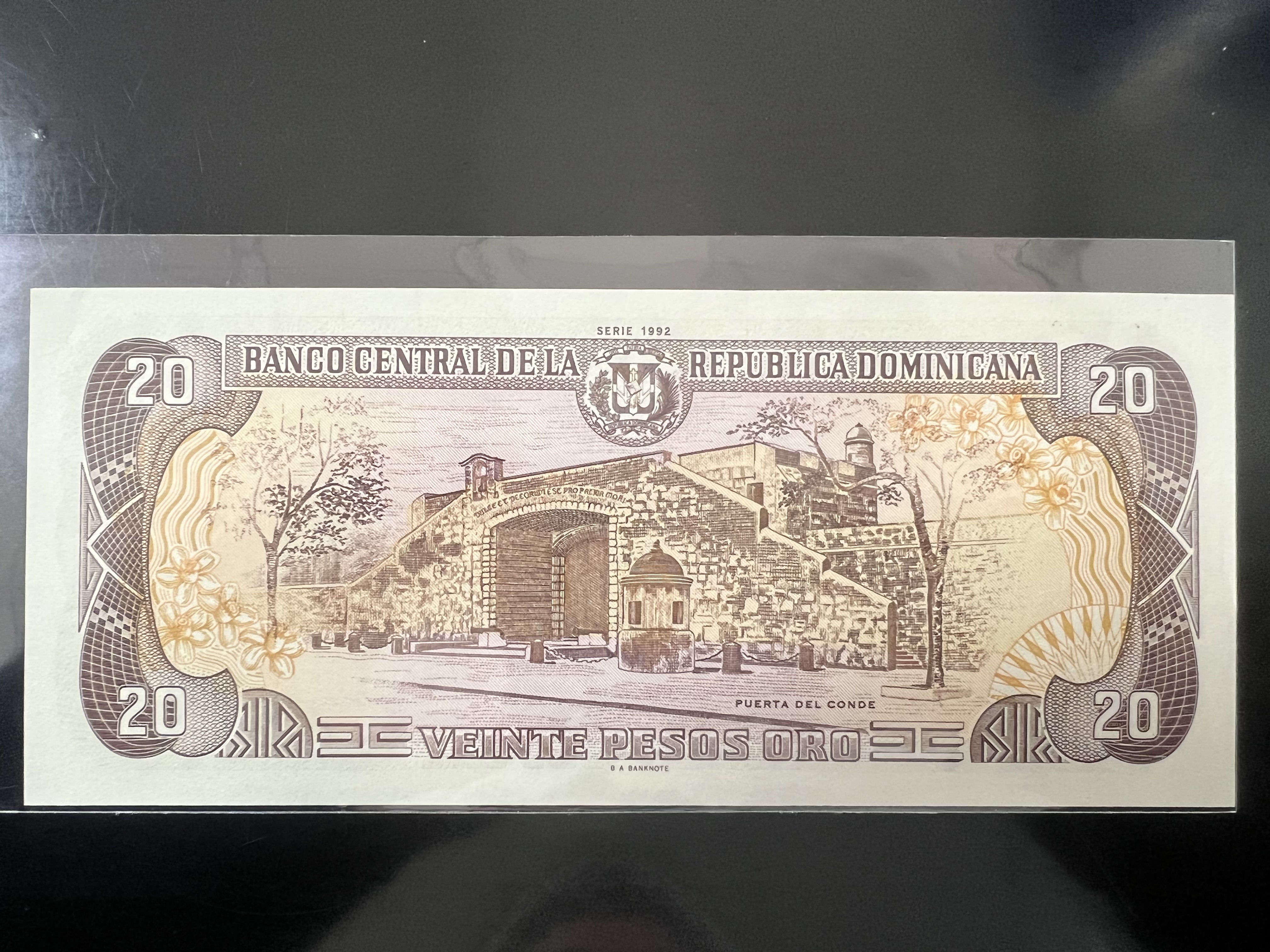 多米尼加首都,多米尼加蓝珀真假鉴别