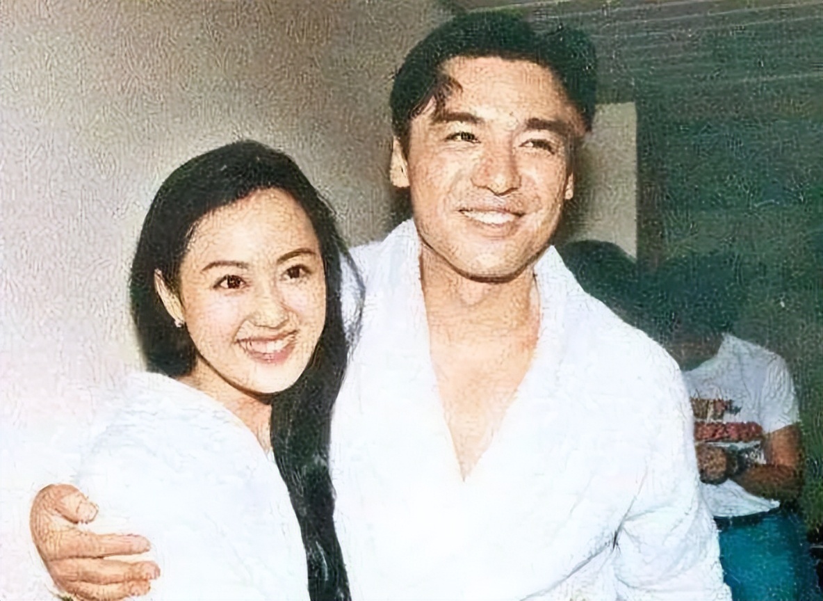 被骂30年，「妖女」一回归就是顶流