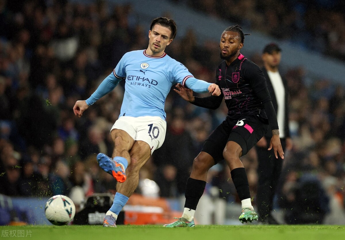 格拉利什澄清球袜太低原因，小腿粗壮或是蛋炒饭和面条吃得多！