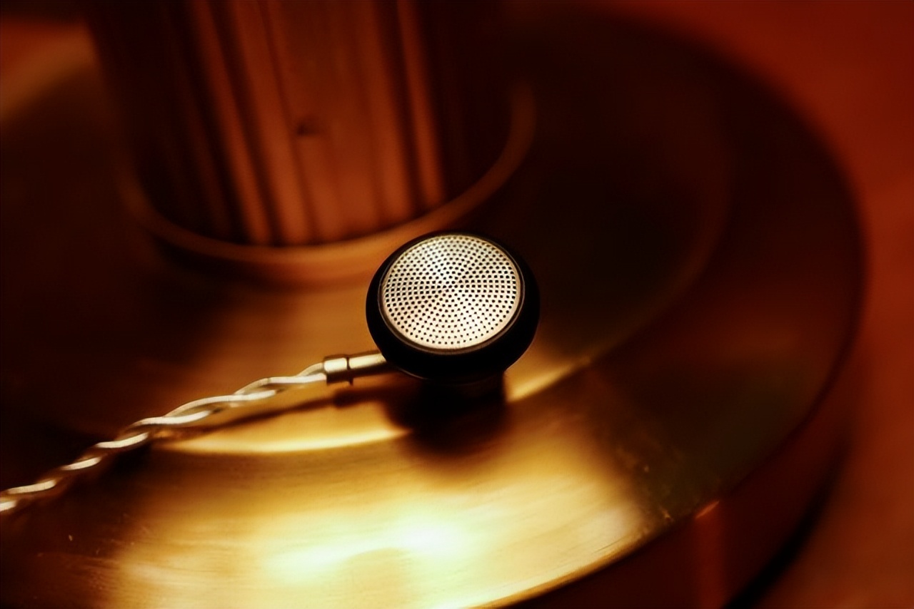 SIVGAM200是目前千元内最好听的平头塞?只要299元,但立了新标杆