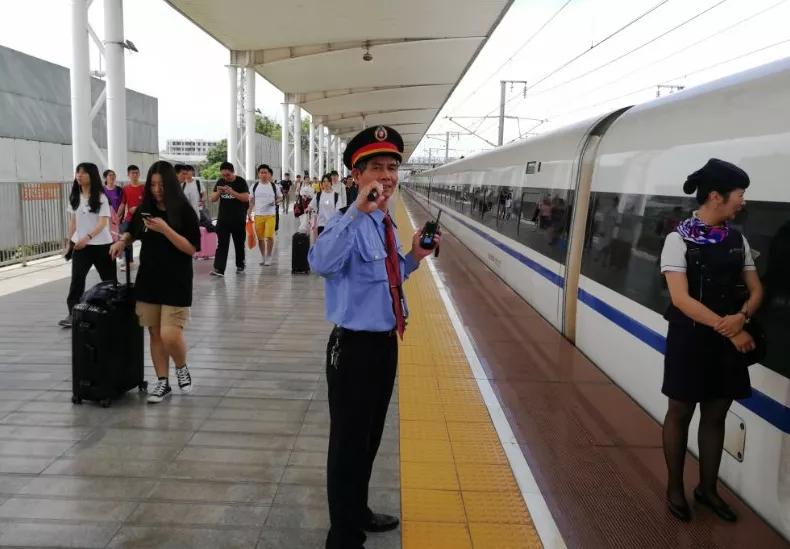 广州开启春运外来工团体票,广铁集团春运外来工团体票