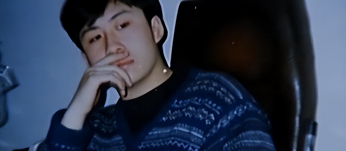 中国小伙为报答英国孤寡房东,中国小伙为瑞士房东养老送终