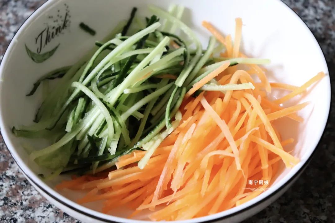 炸酱面的炸酱如何做出来更香,炸酱面的炸酱怎么做大厨教你几步