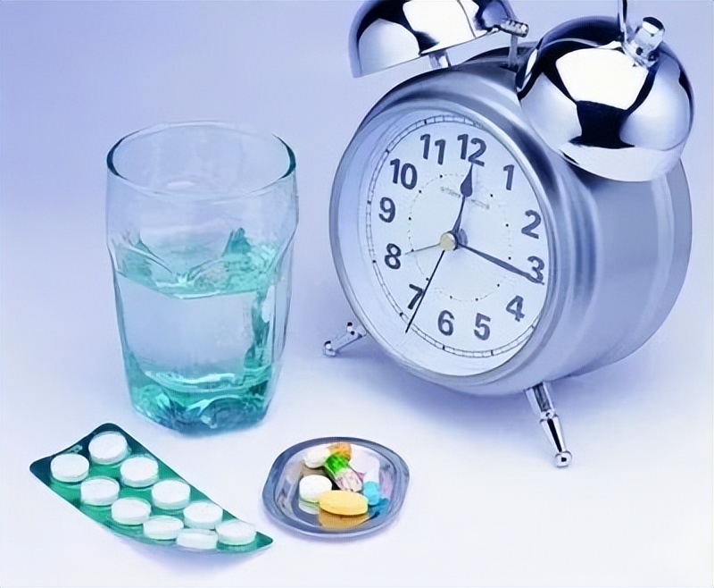 常用药物的最佳服用时间表,消血栓药物服用最佳时间