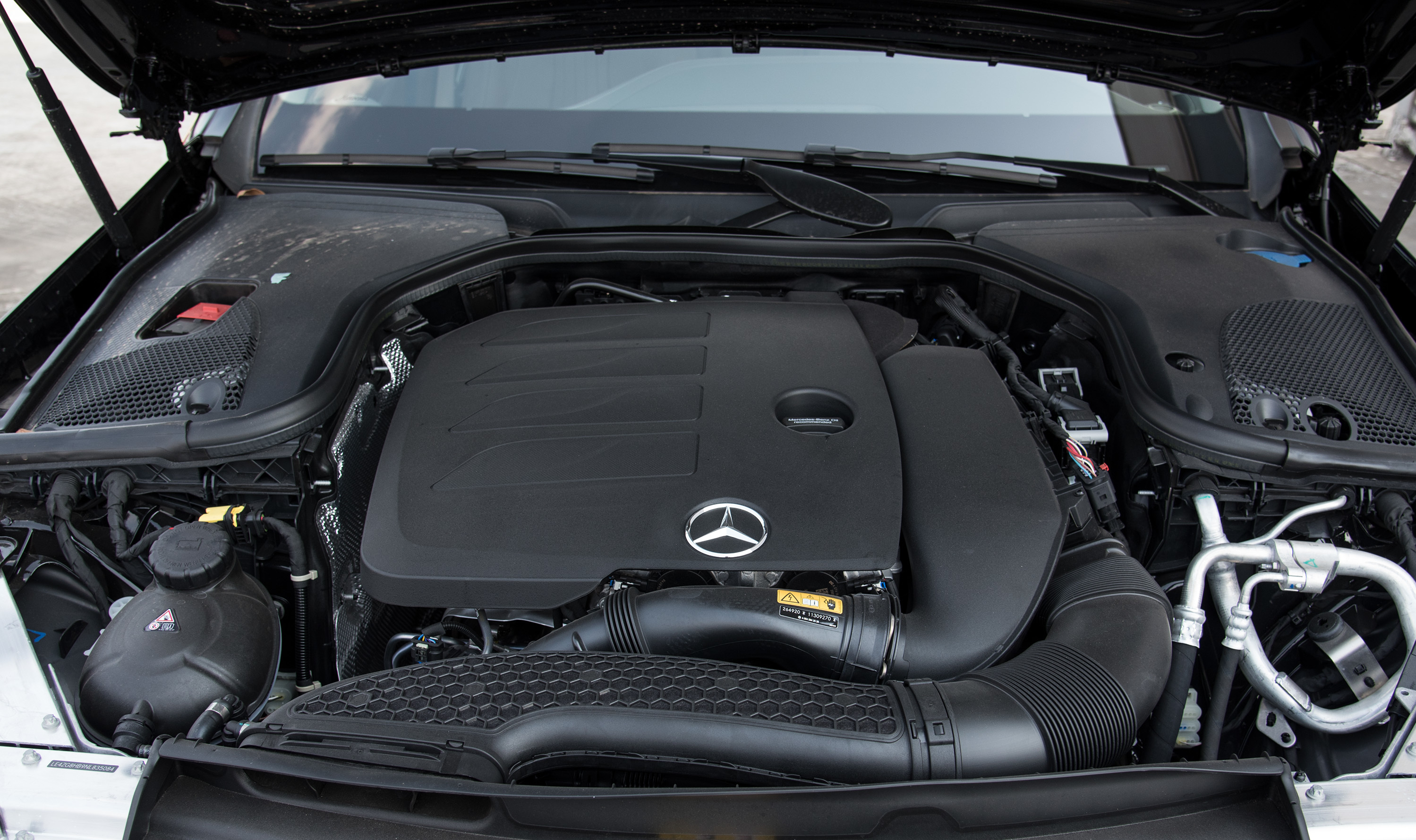 奔驰e级2024款高配和低配价格,奔驰e级2024款公布售价最低配落地