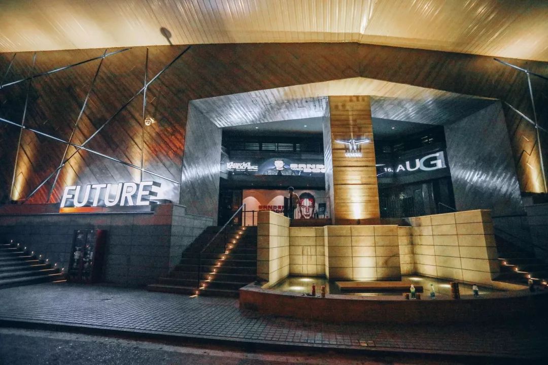 我们先大乱后小乱---南京蹦迪野史