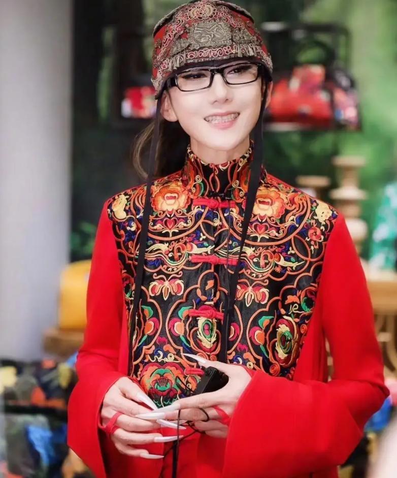 杨丽萍单身经历,杨丽萍自述不结婚原因