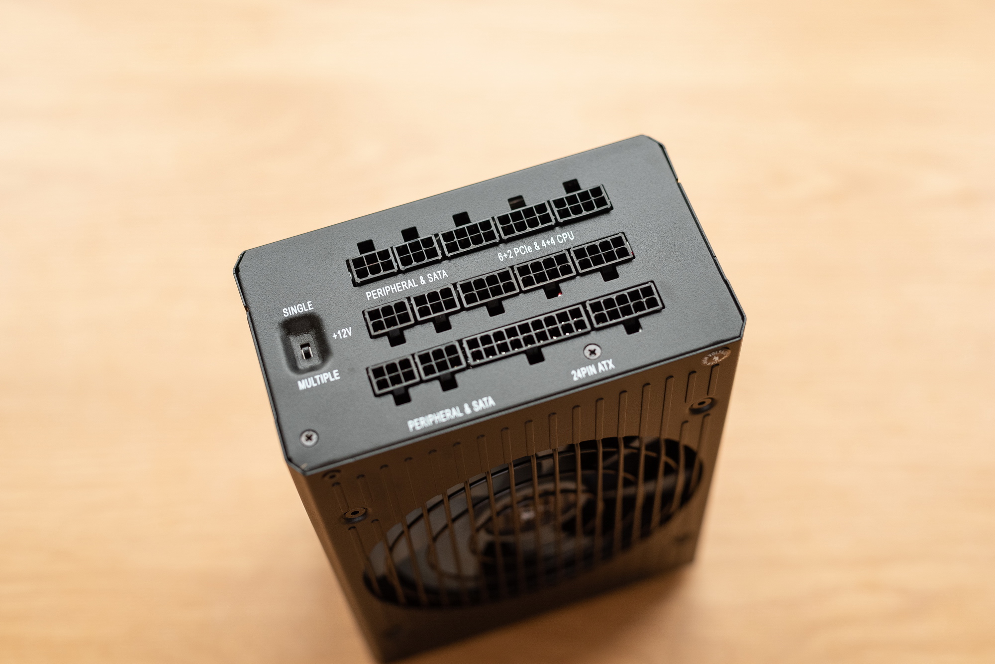 z690hero装win10,海盗船主机780t