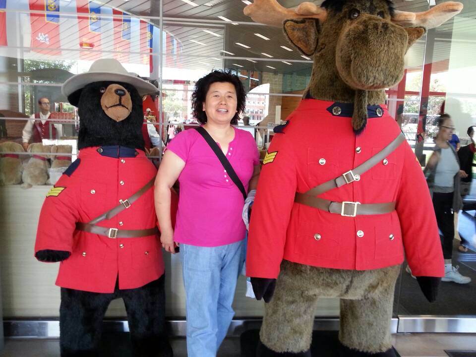 多伦多猴哥园丁视频最新一期,多伦多园丁猴嫂最新视频