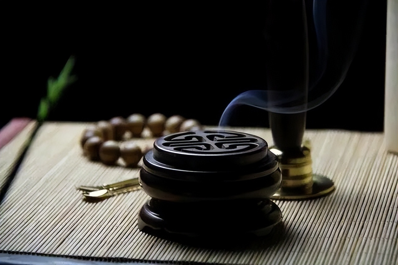 五万一克的奇楠图片,奇楠一万元一克真的假的