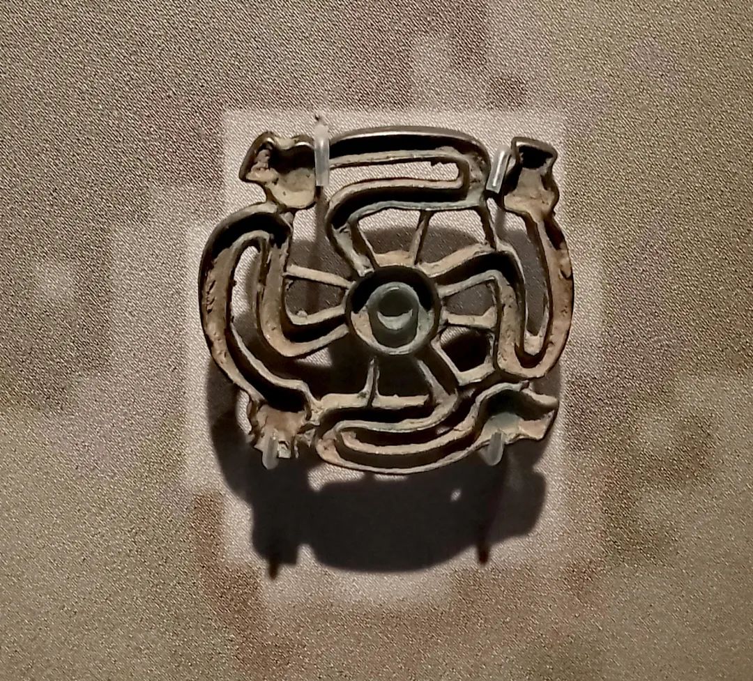 一天一件礼物金饰,一天一件文物