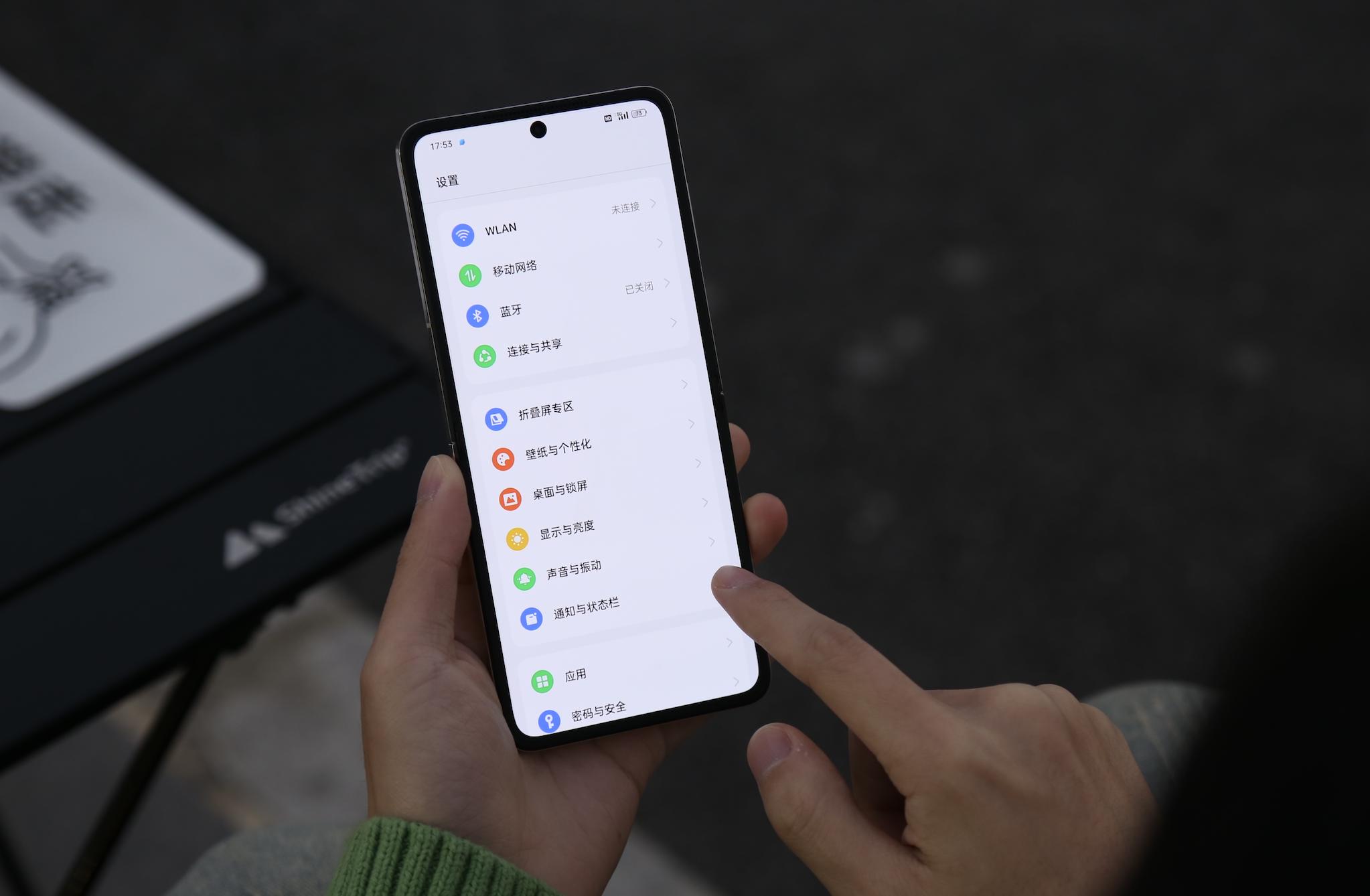 oppofindn2flip深度外屏评测,oppofindn2瑕疵屏