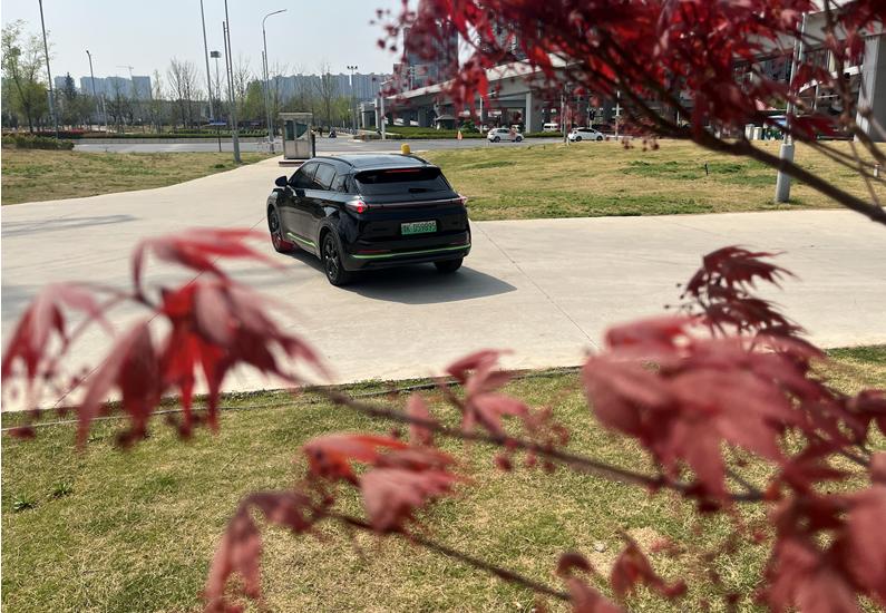 打铁还需自身硬的下一句,哪吒u-ii质量有提升吗