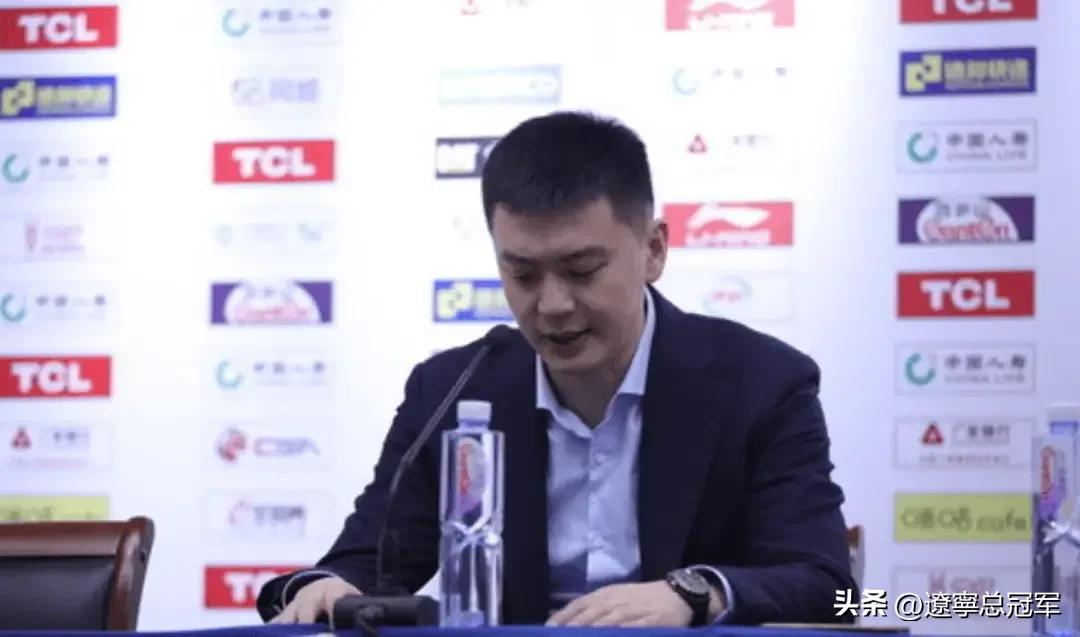 杨鸣回复莫兰德回来的视频,杨鸣赛后采访莫兰德