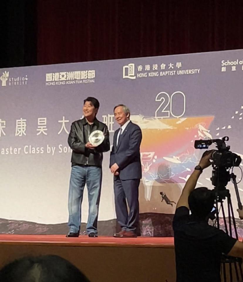 #周星驰宣布拍摄少林女足,周星驰宋康昊