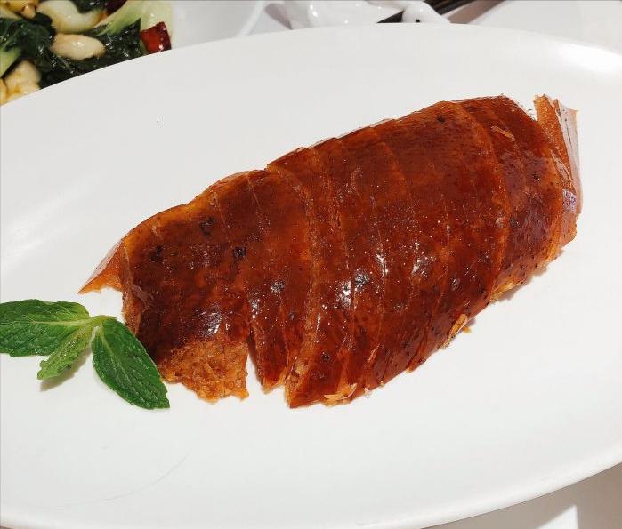 北京哪里可以吃到最正宗的烤鸭,真正的老北京人都在哪里吃烤鸭