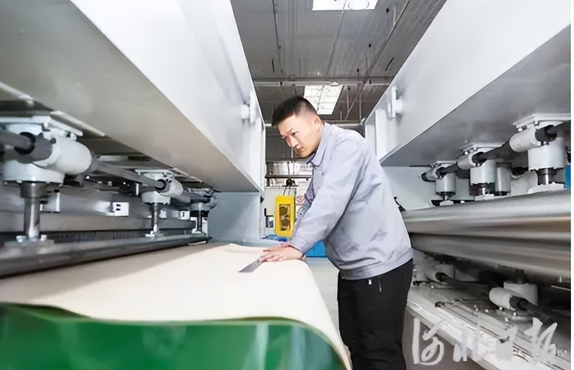 冲上热点！就在辛集！凭借这些创新产品，当地皮革企业火出圈了！