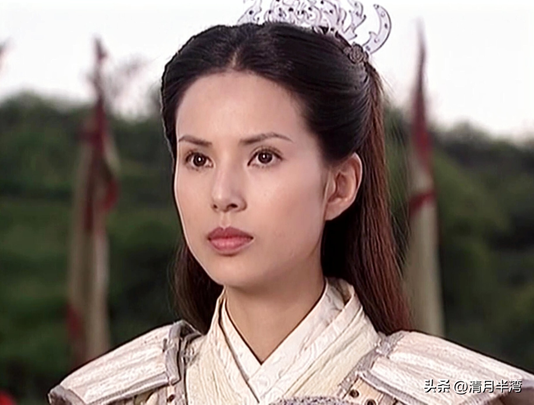 女将军别硬演，把这12位放一起看，矫揉造作与英姿飒爽，差距真大