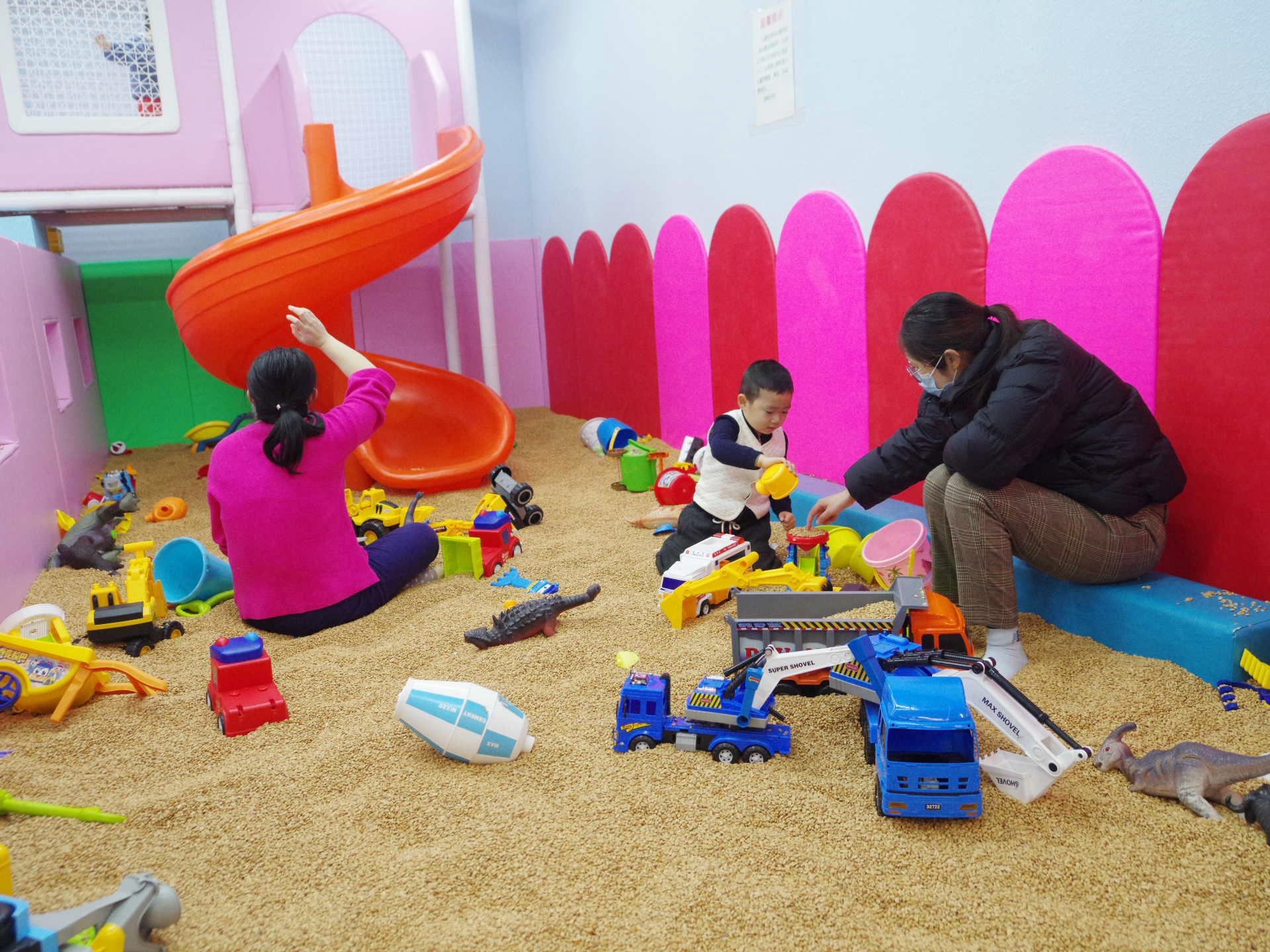 昌平天通苑天通尾货,天通苑天通尾货三楼全景